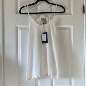 Chaser SILK basics white strappy scoop neck cami